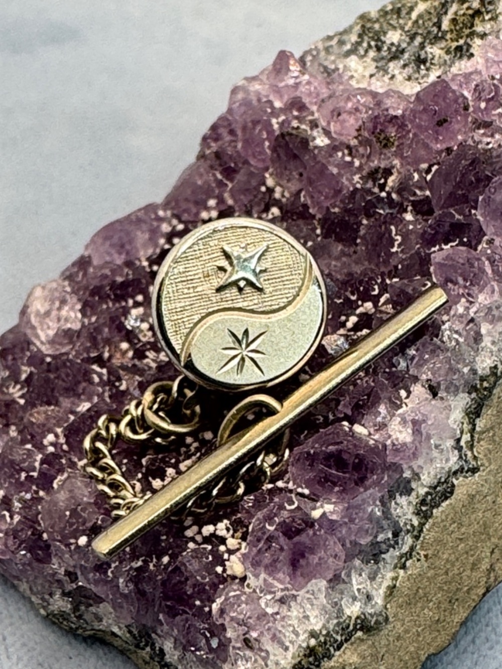 SWANK Vintage Silver-Tone Yin Yang Star Tie Tack